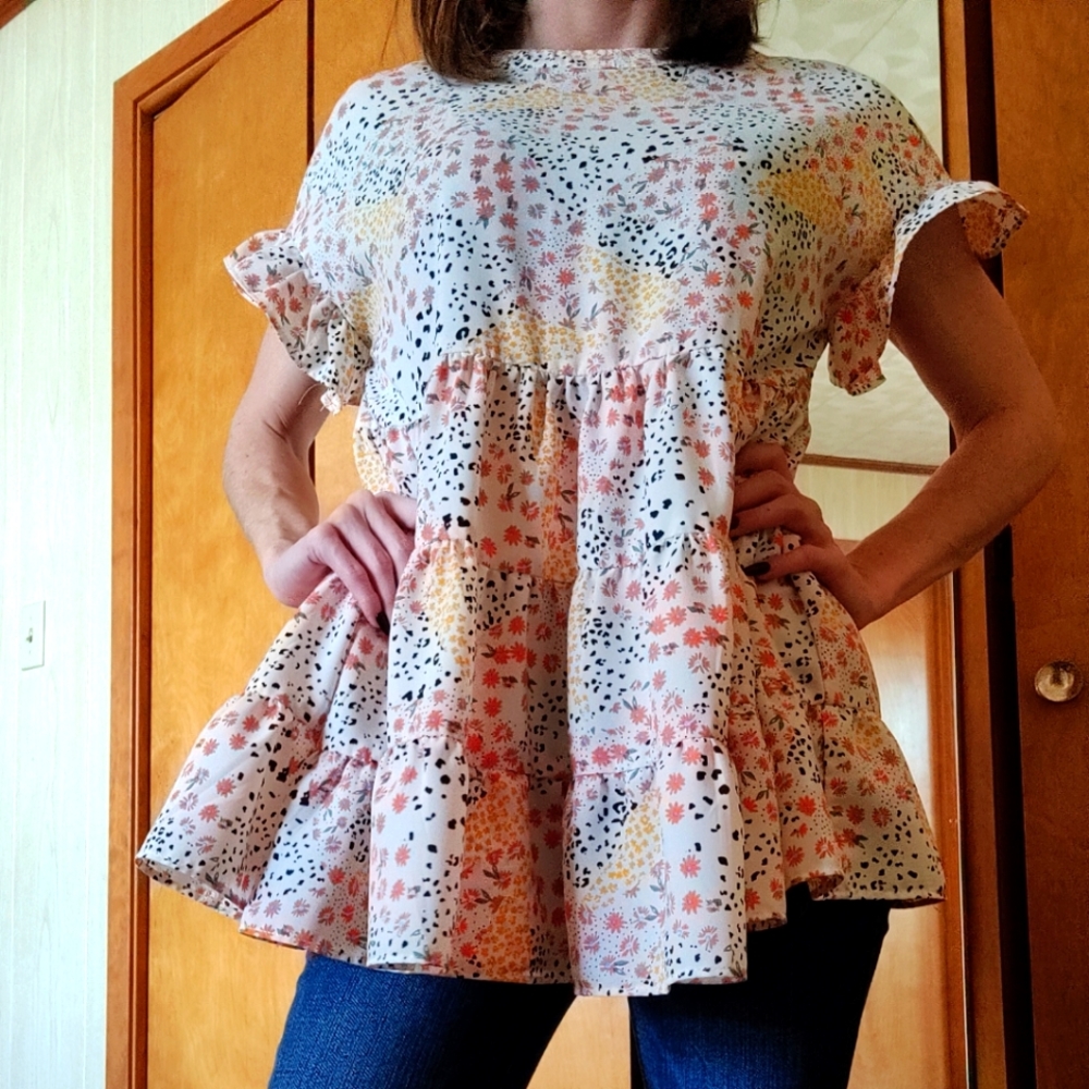 Moodie XS Flower/Cow Print Top